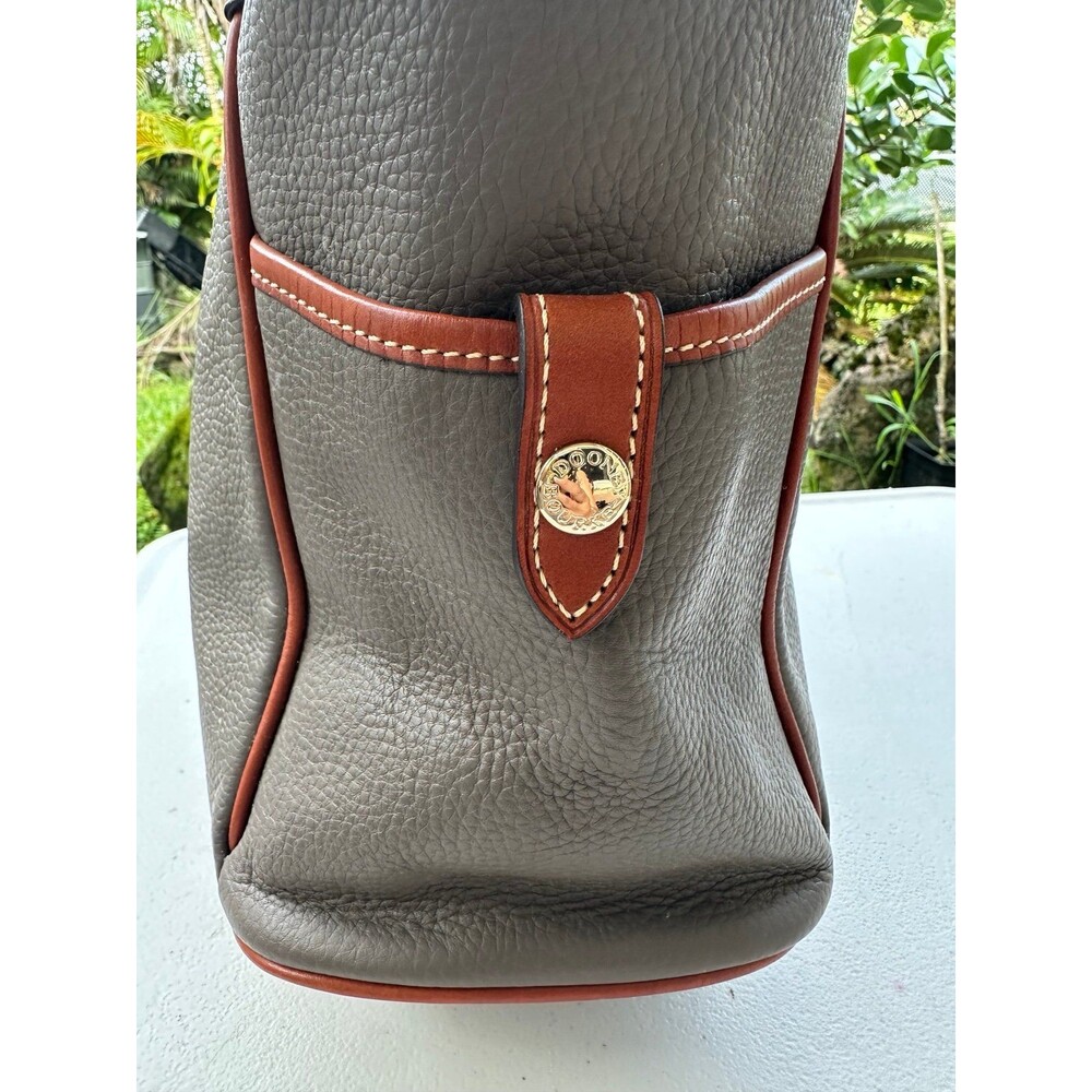 Dooney & Bourke J17827022 Archives 2009 Pebble Leather Large Kristen Tote - Picture 4 of 12
